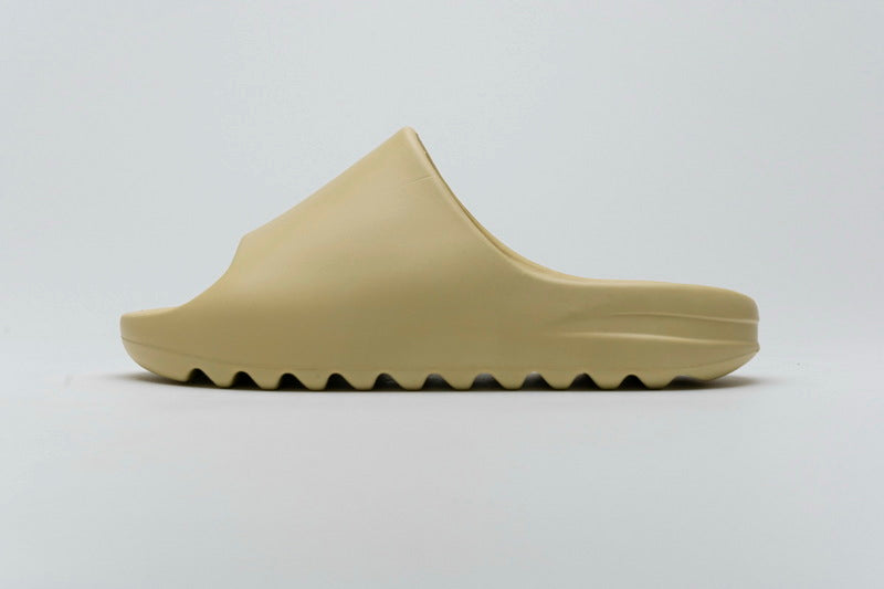 Yeezy Slides Desert Sand