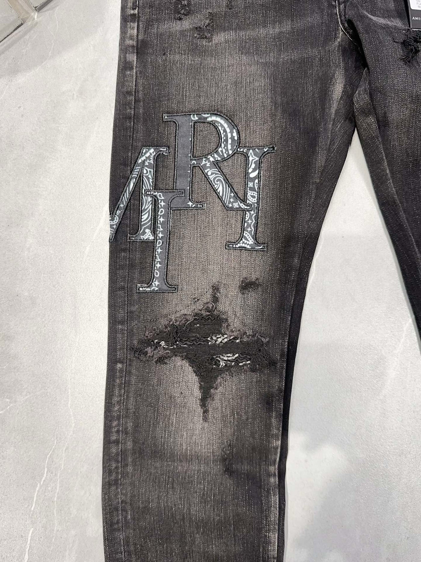 Amiri Jeans