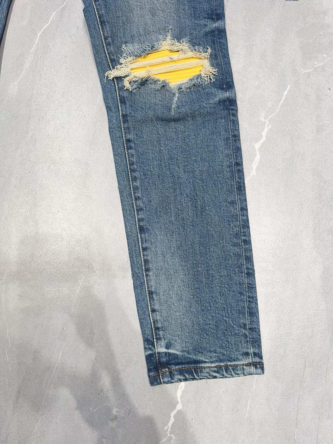 Amiri Jeans