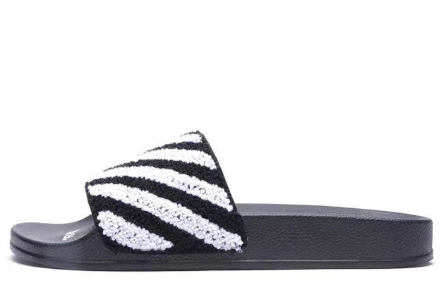 Furry OFF-White Slides